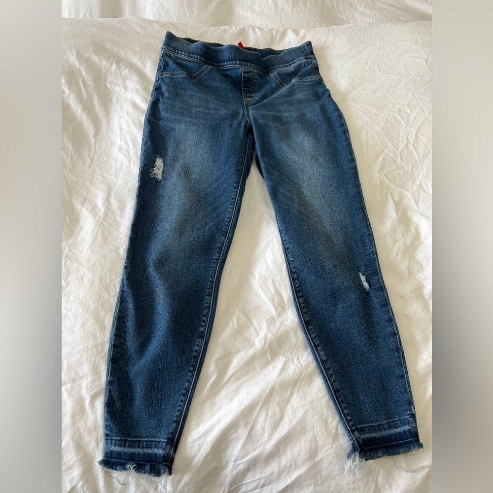 SPANX Skinny Jeans | SZ M Petite | Distressed Raw Released Hem Pull On Denim.